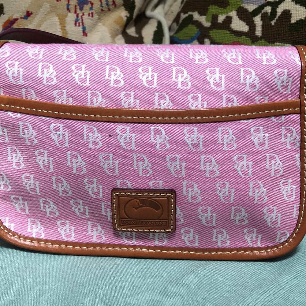 Dooney & Bourke - Picture 10 of 14